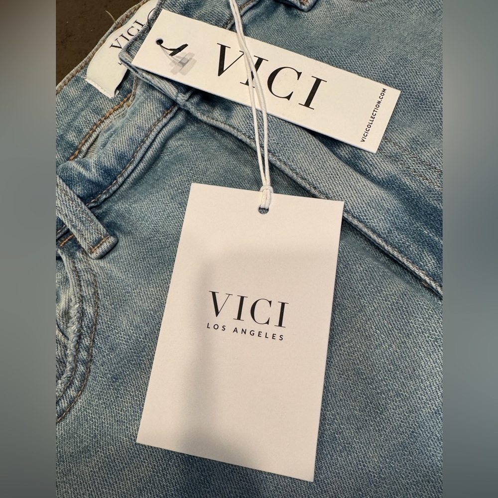NWT Evangelina Distressed Barrel Jeans Sz: 29 & 31 - Picture 12 of 16